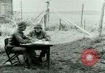 Image prisonnier interrogatoire Tara France, 1944, de la seconde 14 séquences d'archives historiques vidéo 65675021186