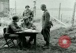 Image prisonnier interrogatoire Tara France, 1944, de la seconde 27 séquences d'archives historiques vidéo 65675021186