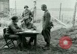 Image prisonnier interrogatoire Tara France, 1944, de la seconde 37 séquences d'archives historiques vidéo 65675021186