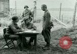 Image prisonnier interrogatoire Tara France, 1944, de la seconde 47 séquences d'archives historiques vidéo 65675021186