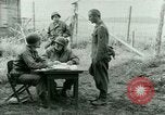 Image prisonnier interrogatoire Tara France, 1944, de la seconde 55 séquences d'archives historiques vidéo 65675021186