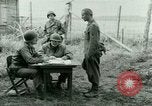 Image prisonnier interrogatoire Tara France, 1944, de la seconde 57 séquences d'archives historiques vidéo 65675021186