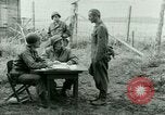 Image prisonnier interrogatoire Tara France, 1944, de la seconde 58 séquences d'archives historiques vidéo 65675021186