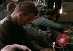 Image soldats assaut sur hill le Vietnam du Sud, 1967, de la seconde 38 séquences d'archives historiques vidéo 65675021187