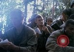 Image soldats assaut sur hill le Vietnam du Sud, 1967, de la seconde 58 séquences d'archives historiques vidéo 65675021187