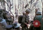Image Troupes de US 503e Régiment d'infanterie aéroportée assault Hill 875 le Vietnam du Sud, 1967, de la seconde 19 séquences d'archives historiques vidéo 65675021188