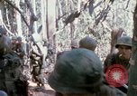 Image Troupes de US 503e Régiment d'infanterie aéroportée assault Hill 875 le Vietnam du Sud, 1967, de la seconde 20 séquences d'archives historiques vidéo 65675021188
