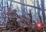 Standbild Soldaten tragen verletzt South Vietnam, 1967, aus Sekunde 12 historischem Filmmaterial Videoclip 65675021189