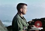 Immagine di Esercito degli Stati Uniti cappellano conduce service Il Vietnam, 1968, secondo 57 filmato di repertorio 65675021201