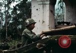 Image les soldats de l'armée américaine détruire pagode décortiquées bâtiment Vietnam, 1968, de la seconde 8 séquences d'archives historiques vidéo 65675021204