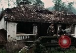 Image les soldats de l'armée américaine détruire pagode décortiquées bâtiment Vietnam, 1968, de la seconde 22 séquences d'archives historiques vidéo 65675021204
