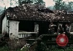 Image les soldats de l'armée américaine détruire pagode décortiquées bâtiment Vietnam, 1968, de la seconde 27 séquences d'archives historiques vidéo 65675021204