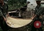 Image les soldats de l'armée américaine détruire pagode décortiquées bâtiment Vietnam, 1968, de la seconde 43 séquences d'archives historiques vidéo 65675021204
