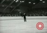 Standbild Eiskunstlauf Meisterschaft Colorado United States USA, 1965, aus Sekunde 59 historischem Filmmaterial Videoclip 65675021208