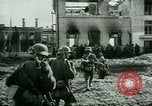 Standbild deutsche Truppen Stalingrad Russland, 1942, aus Sekunde 54 historischem Filmmaterial Videoclip 65675021216