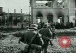 Standbild deutsche Truppen Stalingrad Russland, 1942, aus Sekunde 56 historischem Filmmaterial Videoclip 65675021216