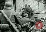 Standbild deutsche Truppen Stalingrad Russland, 1942, aus Sekunde 58 historischem Filmmaterial Videoclip 65675021216
