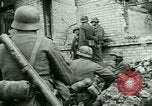 Standbild deutsche Truppen Stalingrad Russland, 1942, aus Sekunde 59 historischem Filmmaterial Videoclip 65675021216