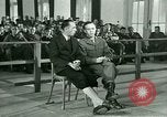 Standbild Zeugnis in der Studie von Franz Strasser Dachau Deutschland, 1945, aus Sekunde 30 historischem Filmmaterial Videoclip 65675021222