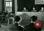 Standbild Zeugnis in der Studie von Franz Strasser Dachau Deutschland, 1945, aus Sekunde 38 historischem Filmmaterial Videoclip 65675021222