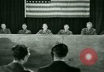 Standbild Zeugnis in der Studie von Franz Strasser Dachau Deutschland, 1945, aus Sekunde 45 historischem Filmmaterial Videoclip 65675021222