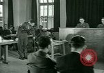 Standbild Zeugnis in der Studie von Franz Strasser Dachau Deutschland, 1945, aus Sekunde 53 historischem Filmmaterial Videoclip 65675021222
