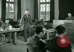 Standbild Zeugnis in der Studie von Franz Strasser Dachau Deutschland, 1945, aus Sekunde 58 historischem Filmmaterial Videoclip 65675021222