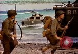 Standbild Schlacht von Eniwetok Eniwetok Atoll Marshall Inseln, 1944, aus Sekunde 1 historischem Filmmaterial Videoclip 65675021287