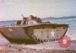 Standbild Schlacht von Eniwetok Eniwetok Atoll Marshall Inseln, 1944, aus Sekunde 12 historischem Filmmaterial Videoclip 65675021287