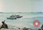 Standbild Schlacht von Eniwetok Eniwetok Atoll Marshall Inseln, 1944, aus Sekunde 39 historischem Filmmaterial Videoclip 65675021287