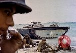 Standbild Schlacht von Eniwetok Eniwetok Atoll Marshall Inseln, 1944, aus Sekunde 58 historischem Filmmaterial Videoclip 65675021287