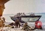Standbild Schlacht von Eniwetok Eniwetok Atoll Marshall Inseln, 1944, aus Sekunde 59 historischem Filmmaterial Videoclip 65675021287