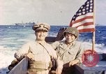 Standbild Schlacht von Eniwetok Eniwetok Atoll Marshall Inseln, 1944, aus Sekunde 52 historischem Filmmaterial Videoclip 65675021288