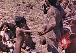 Image Bataille d'Eniwetok l'atoll Eniwetok Iles Marshall, 1944, de la seconde 13 séquences d'archives historiques vidéo 65675021289