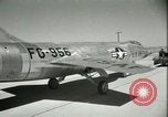 Immagine di F-104A Starfighter California United States USA, 1956, secondo 37 filmato di repertorio 65675021305