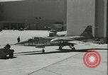 Standbild F-104A Starfighter California United States USA, 1956, aus Sekunde 55 historischem Filmmaterial Videoclip 65675021308