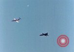 Standbild Erste high powered Flug X-15 California United States USA, 1960, aus Sekunde 17 historischem Filmmaterial Videoclip 65675021329