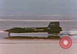 Standbild Erste high powered Flug X-15 California United States USA, 1960, aus Sekunde 60 historischem Filmmaterial Videoclip 65675021329