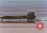 Standbild Erste high powered Flug X-15 California United States USA, 1960, aus Sekunde 62 historischem Filmmaterial Videoclip 65675021329
