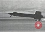 Standbild X-15 Landung California United States USA, 1959, aus Sekunde 17 historischem Filmmaterial Videoclip 65675021360