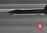 Standbild X-15 Landung California United States USA, 1959, aus Sekunde 26 historischem Filmmaterial Videoclip 65675021360