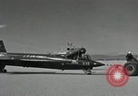 Standbild X-15 abgeschleppt vom Traktor California United States USA, 1959, aus Sekunde 28 historischem Filmmaterial Videoclip 65675021362