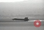 Standbild X-15 landet auf Rogers Dry Lake Start- und Landebahn California United States USA, 1959, aus Sekunde 17 historischem Filmmaterial Videoclip 65675021365