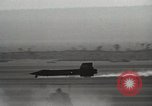 Standbild X-15 landet auf Rogers Dry Lake Start- und Landebahn California United States USA, 1959, aus Sekunde 33 historischem Filmmaterial Videoclip 65675021365