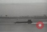 Standbild X-15 landet auf Rogers Dry Lake Start- und Landebahn California United States USA, 1959, aus Sekunde 36 historischem Filmmaterial Videoclip 65675021365
