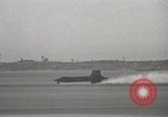 Standbild X-15 landet auf Rogers Dry Lake Start- und Landebahn California United States USA, 1959, aus Sekunde 44 historischem Filmmaterial Videoclip 65675021365