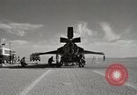 Standbild Techniker prüfen X-15 nach der Landung California United States USA, 1959, aus Sekunde 6 historischem Filmmaterial Videoclip 65675021367