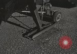 Standbild Techniker prüfen X-15 nach der Landung California United States USA, 1959, aus Sekunde 34 historischem Filmmaterial Videoclip 65675021367