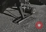 Standbild Techniker prüfen X-15 nach der Landung California United States USA, 1959, aus Sekunde 40 historischem Filmmaterial Videoclip 65675021367
