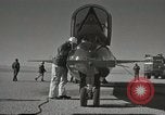 Standbild Erster Motorflug der X-15 California United States USA, 1959, aus Sekunde 21 historischem Filmmaterial Videoclip 65675021369